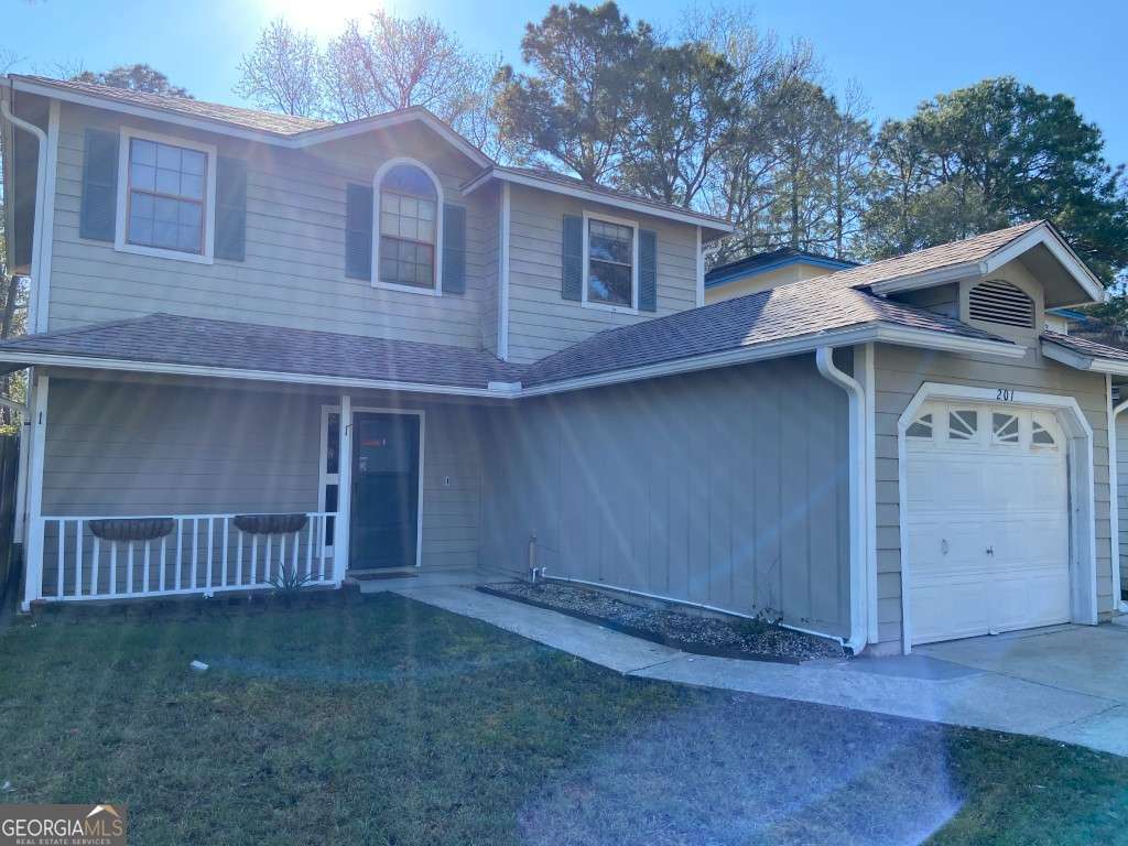 Photo - 201 Millers Trace Dr