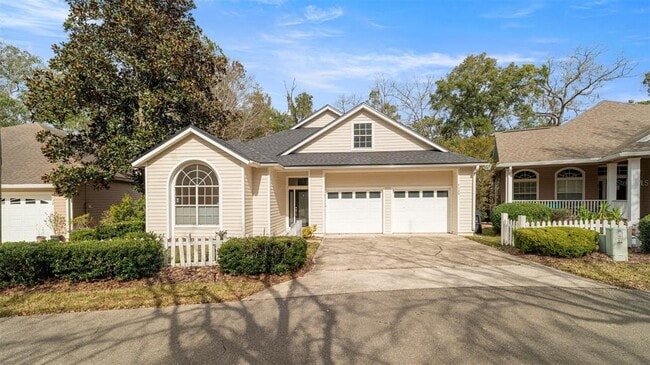 Building Photo - 9428 SW 39 Ave