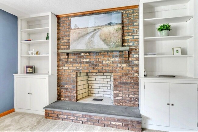 Photo - 63 Oakwood Dr
