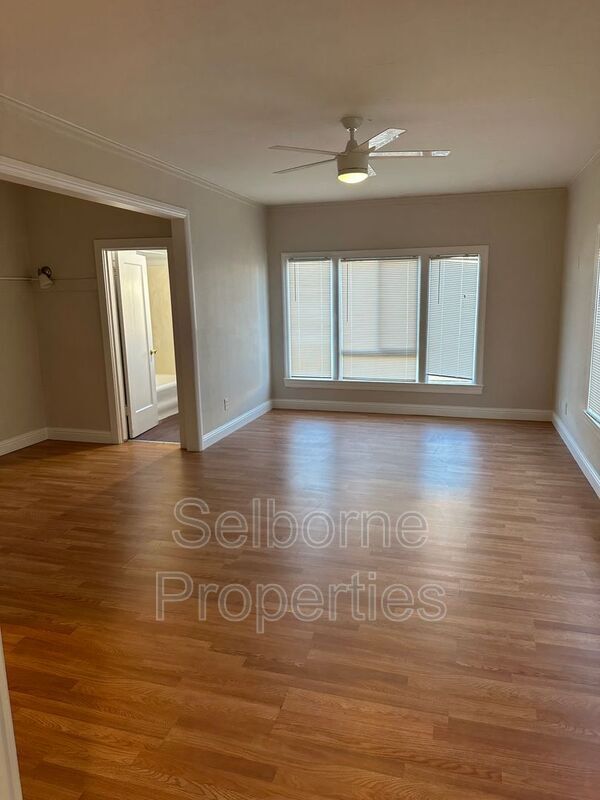 Photo - 1945 26th Ave