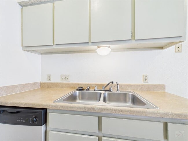 Photo - 2604 Salado St Unit 202