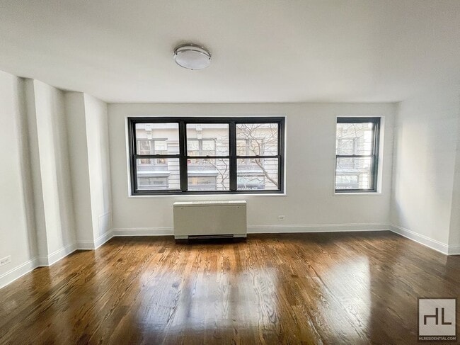 Photo - 5 AVENUE Unit 18F