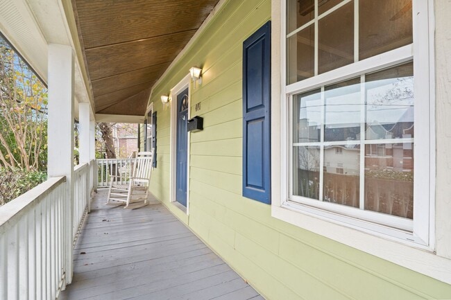 Photo - Charming Downtown Raleigh Home – Walkable Location!