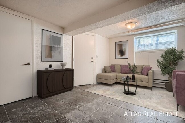 Building Photo - 1575 Lima St Unit B Rental
