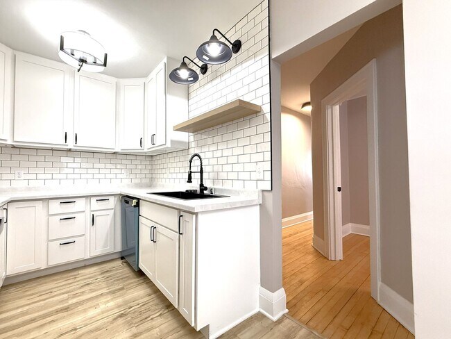 Photo - 1532 S 64th St