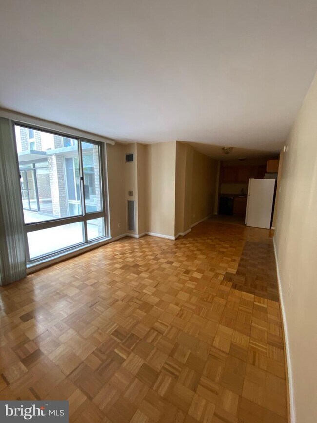 Photo - 950 25th St NW Unit 125-N