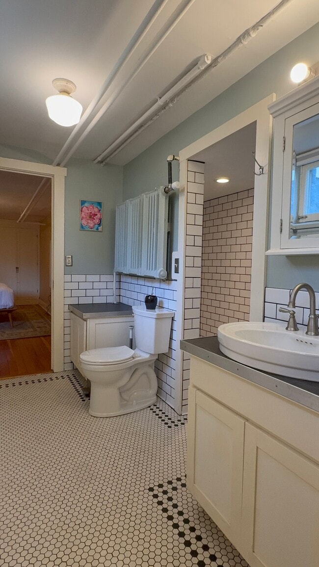 2340 W 1st Ave Unit G