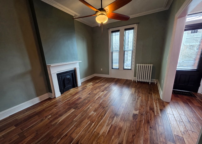 148 S Swan St Unit 1