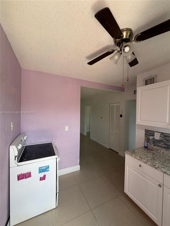 Photo - 12210 NE 14th Ave Unidad 12210