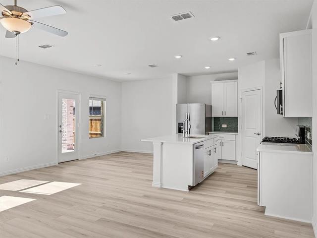 Photo - 413 Willet Dr