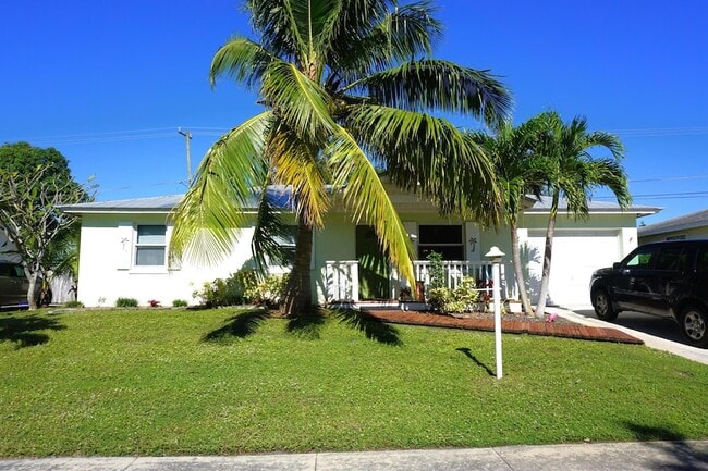 Building Photo - 1699 NE 23rd Terrace Rental