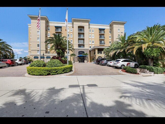 Photo - 1064 N Tamiami Trl Unidad 1219 Rental