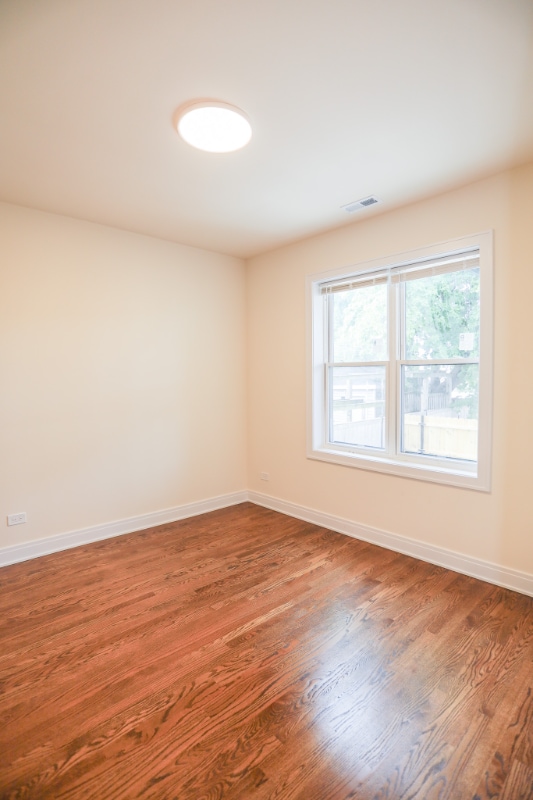 Photo - 2342 N Lawndale Ave Unit 1