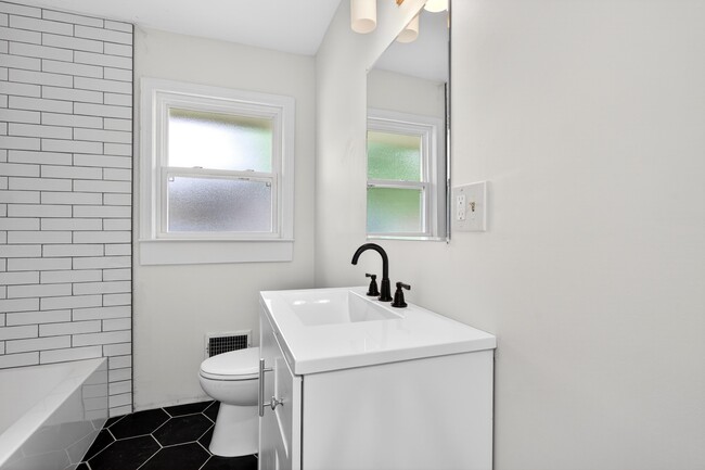 Photo - 3325 Kramers Ln