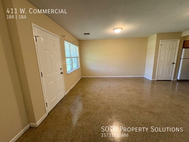 Photo - 411 W. Commercial-