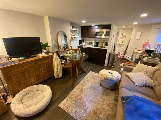 Building Photo - 75 Mt Vernon St Unit 6 Rental