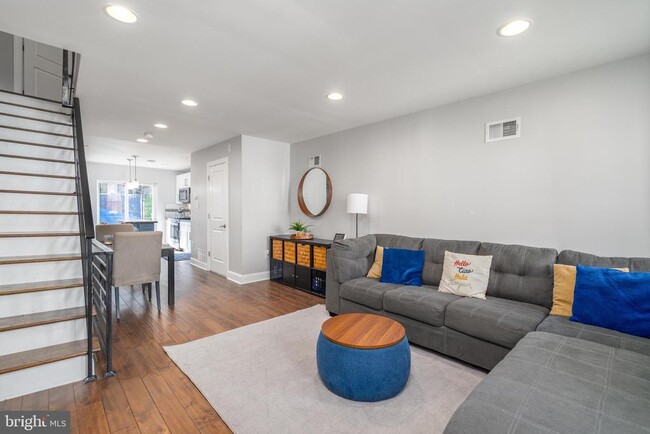 Building Photo - 2012 Pierce St