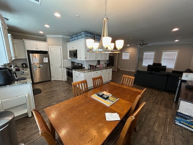 Photo - 632 Clay St