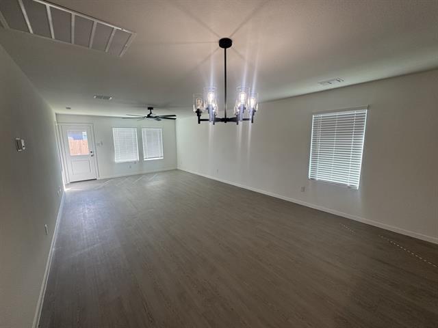 Photo - 423 Finch Cir