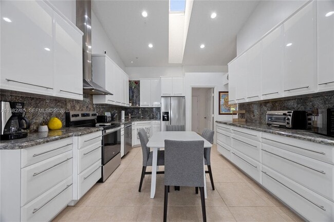 Photo - 8962 SE Riverfront Terrace