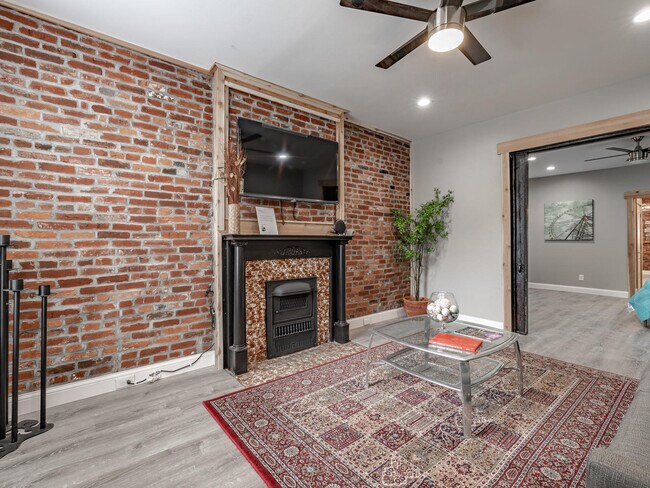 Photo - 3851-3853 McRee Ave