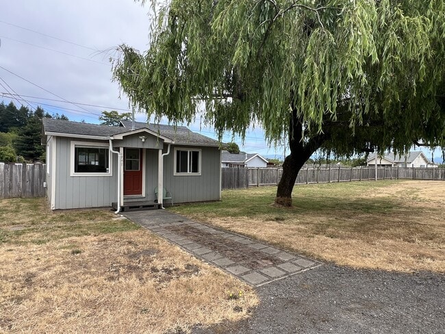 Building Photo - 1757 Glendale Dr Rental