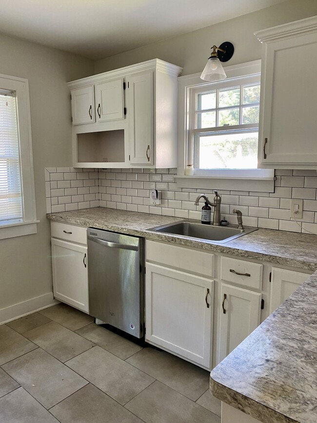 Building Photo - 41 Mildorf St