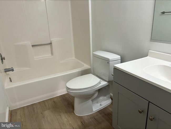 Photo - 132 Matthew Ct