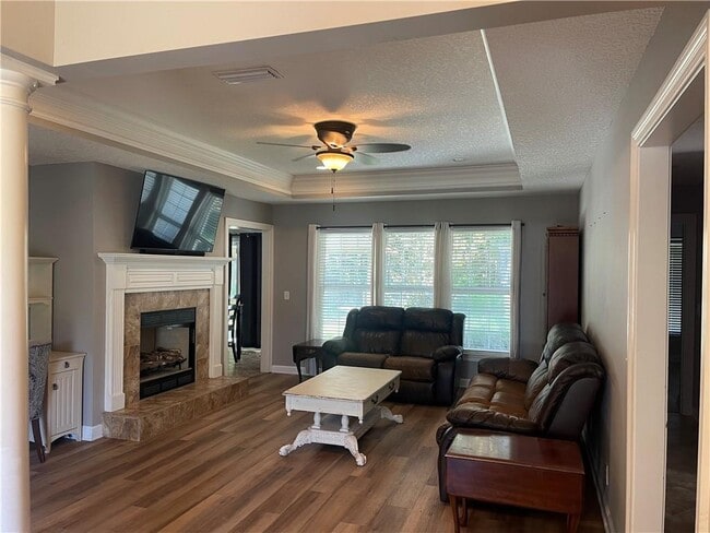 Photo - 212 Autumn Ridge Ct