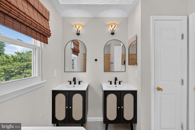 Photo - 2377 Tawny Dr
