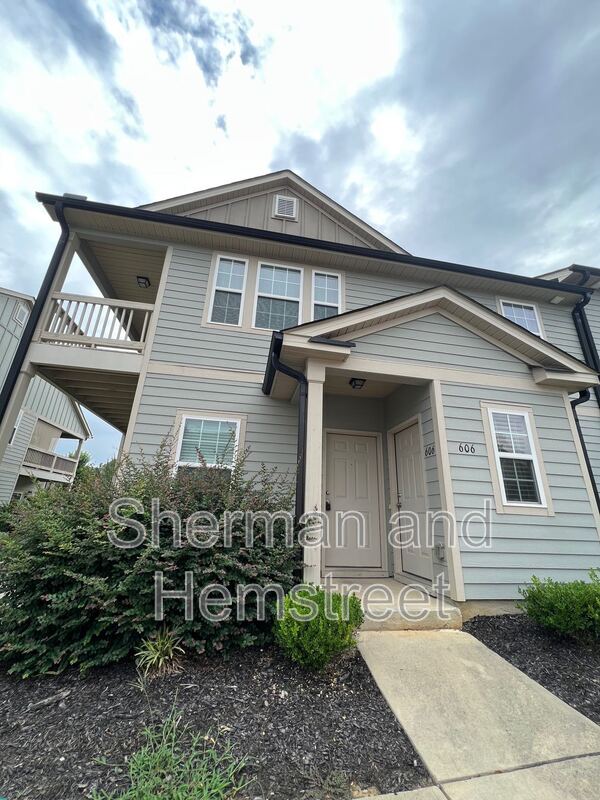 Building Photo - 606 Joiner Cir Unit 606 Rental