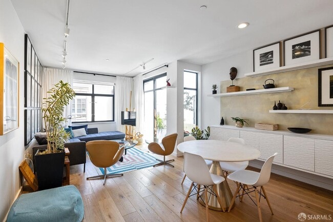 Photo - 580 Hayes St