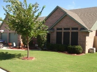 1701 Del Simmons Dr