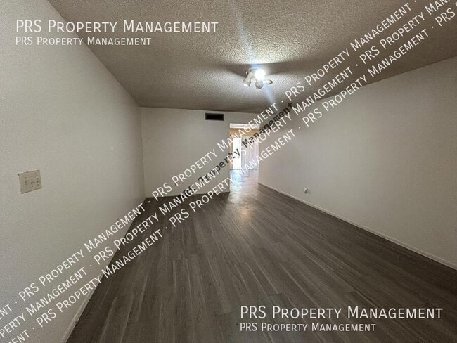 Photo - 5309 S River Dr