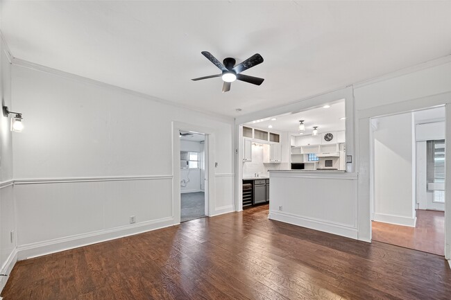 Building Photo - 5618 Belmark St