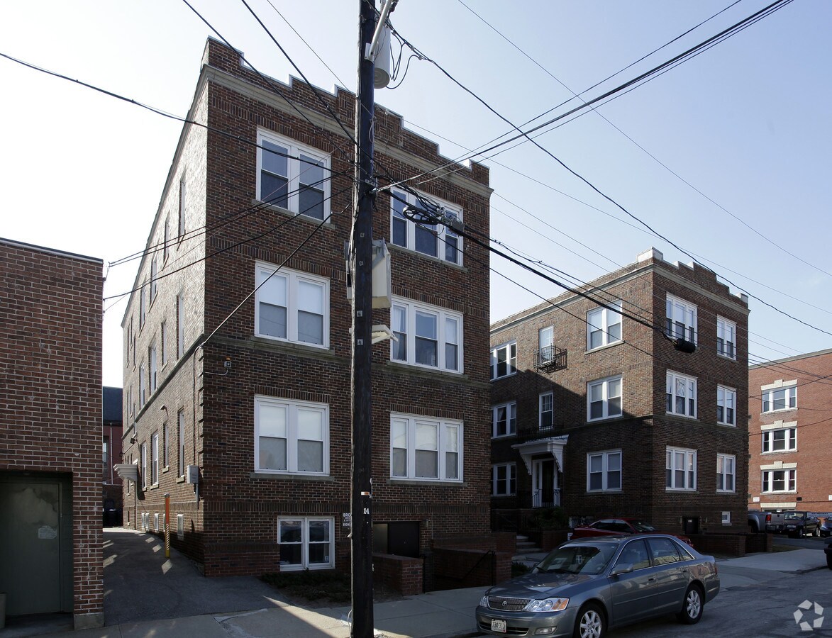 Photo - 109-111 Medway St