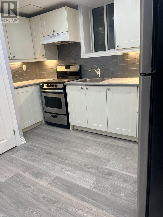 Photo - 192 Willowbrook Dr