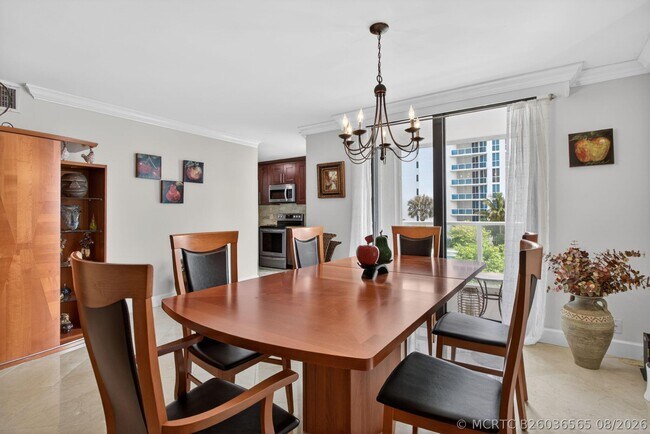 Building Photo - 1000 S Ocean Blvd Unit 5j