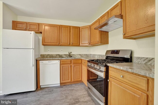 Photo - 7720 Loudon Dr