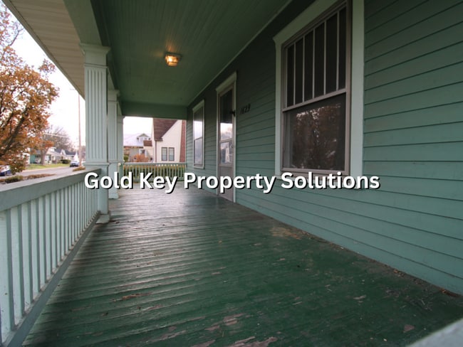 Photo - Huge 2 BR 1 BA with Garage and Covered Porch (NO SECTION 8)