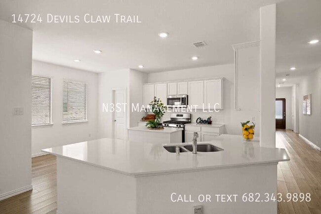 Photo - 14724 Devils Claw Trl House