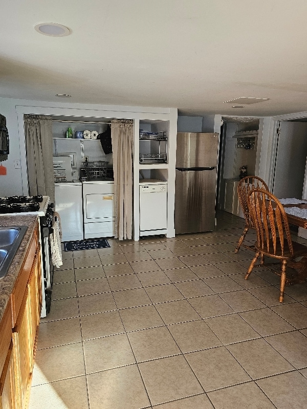 Photo - 5607 Cir Dr E Unit 3