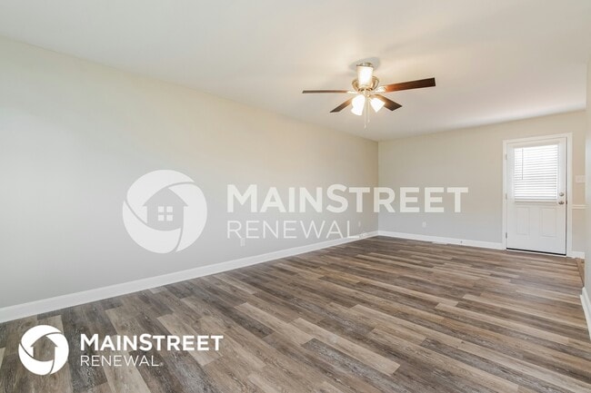 Photo - 127 Yellow Stone Ln