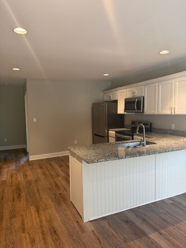 Photo - Newly Remodeled 3 bedroom 1 Bath