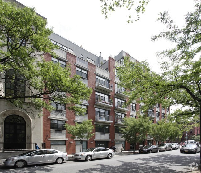 Photo - 2002 5th Ave