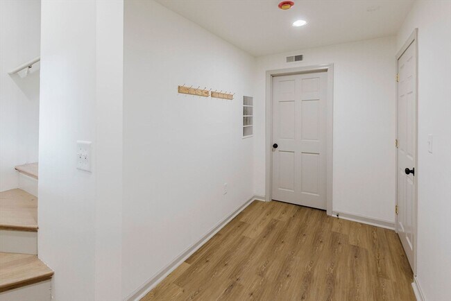 Photo - 2593 Washington St Unit 2591