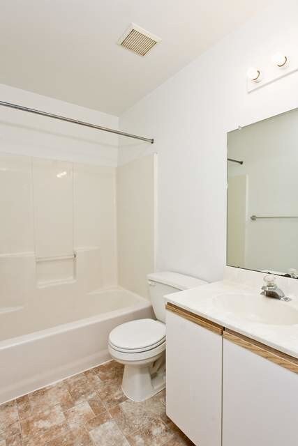 Photo - Eagle Square