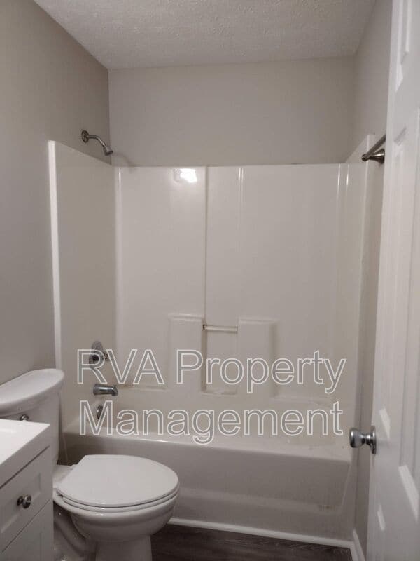 Photo - 6105 Varina Point Ln