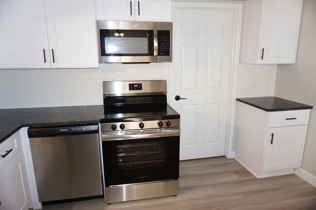Photo - 314 Fairgrove St