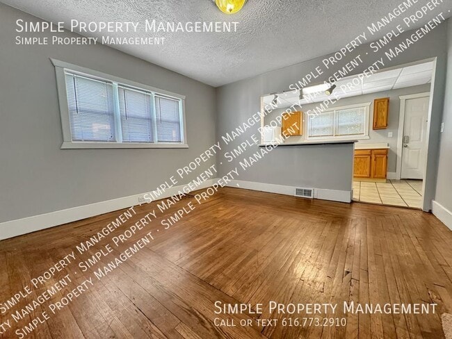 Photo - 813 California-